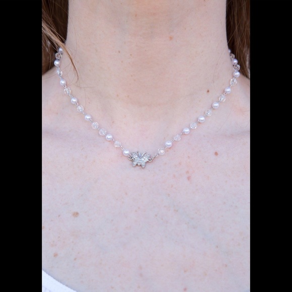 Brandy Melville Jewelry Brandy Melville Faux Pearl Butterfly